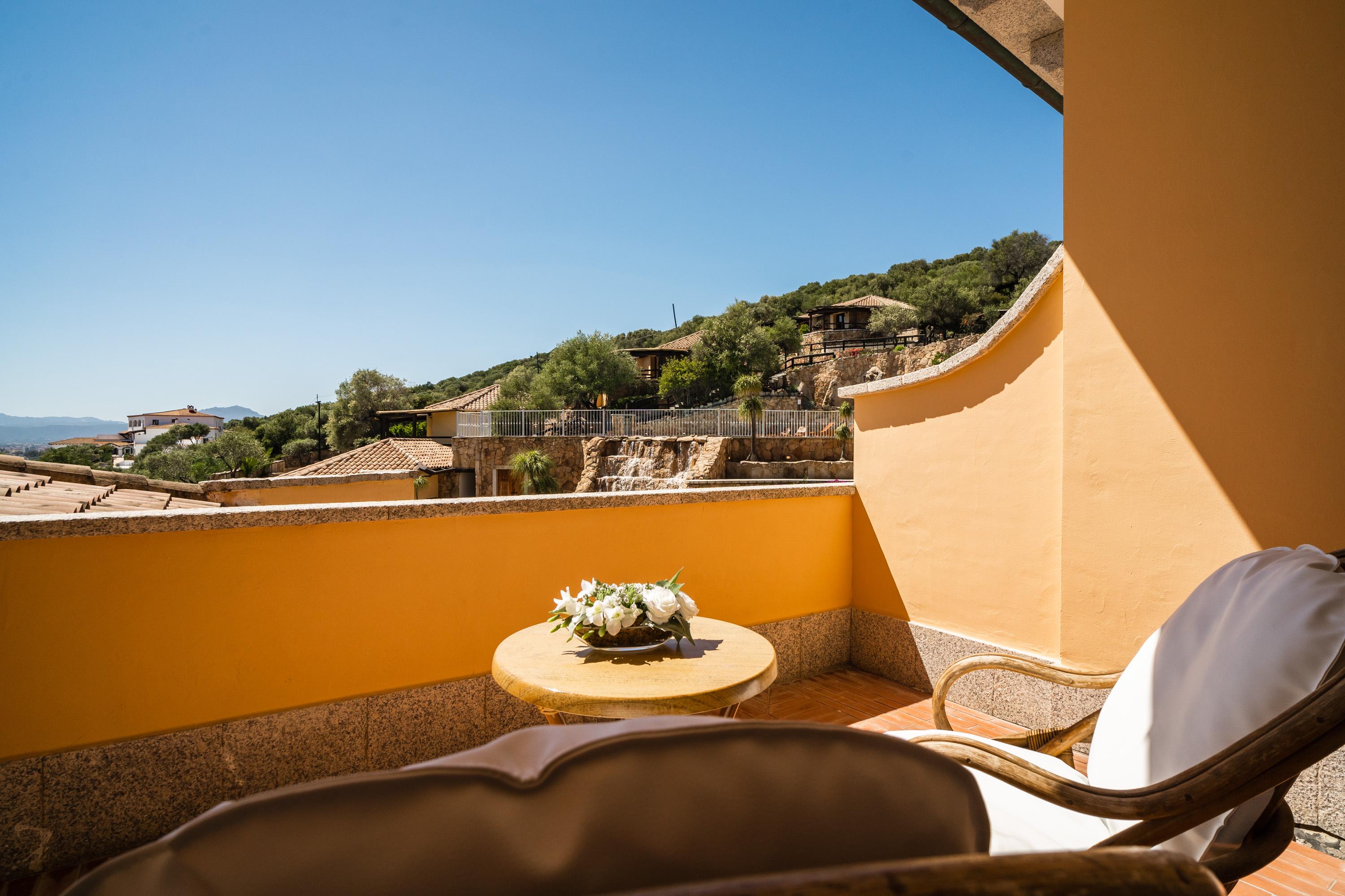 Lh Hotel Pozzo Sacro Olbia Exterior foto
