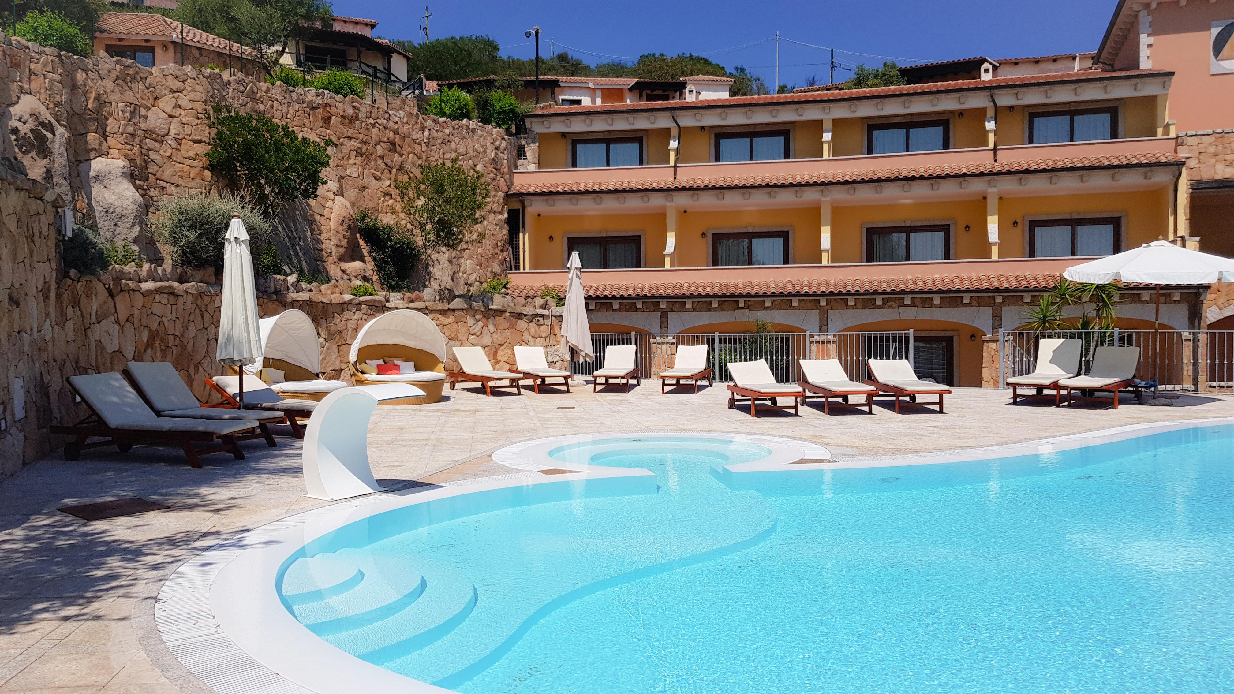 Lh Hotel Pozzo Sacro Olbia Exterior foto